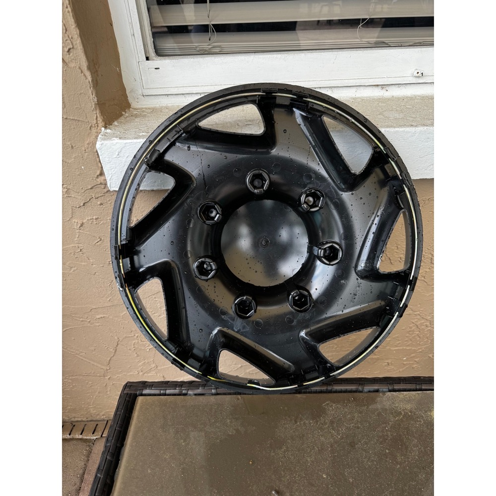 Silver 16 Inch 8 Lug Hubcap Wheel Cover Replacement YL-002 7 Spoke Design - Picture 2 of 7